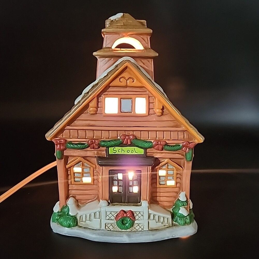 Vintage LEFTON Christmas Colonial Village Little Lil Red School house 05821